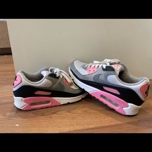 Pink Nike Air Max 90